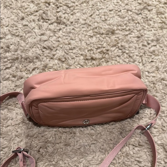 patagonia mini messenger bag canada – Worn Wear® Color:Black with American Flag 30 litre Lululemon athletica Triple Compartment
